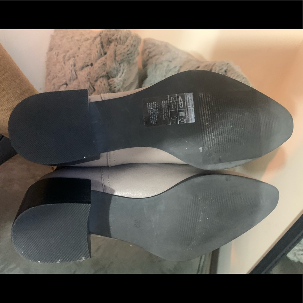 H&M Chelsea Boot - Picture 3 of 3